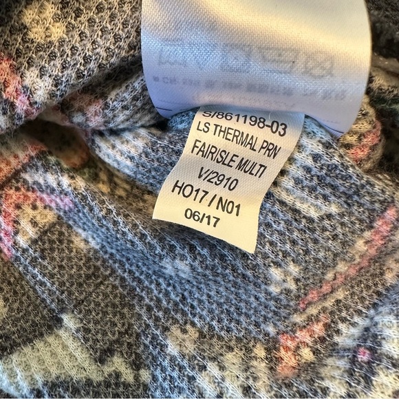 Old Navy Holiday Thermal Long Sleeve Tee - Picture 8 of 8